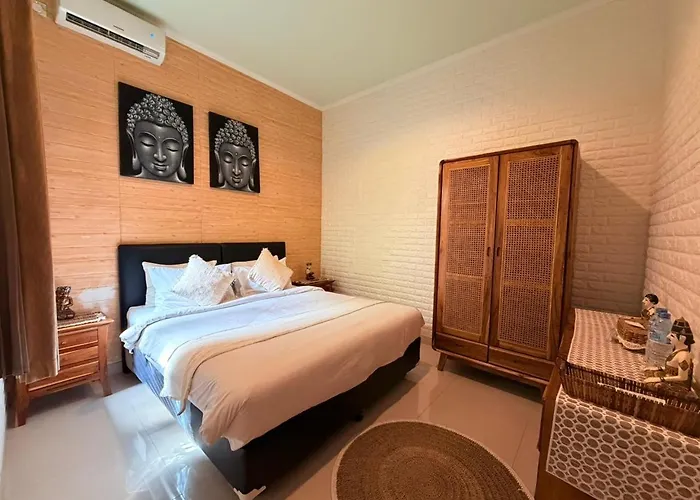 Bed & Breakfast Suites Home Nusa Dua 3*