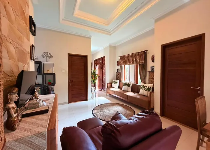 Bed & Breakfast Suites Home Nusa Dua 3*