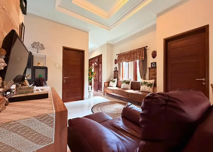 Bed & Breakfast Suites Home Nusa Dua 3*